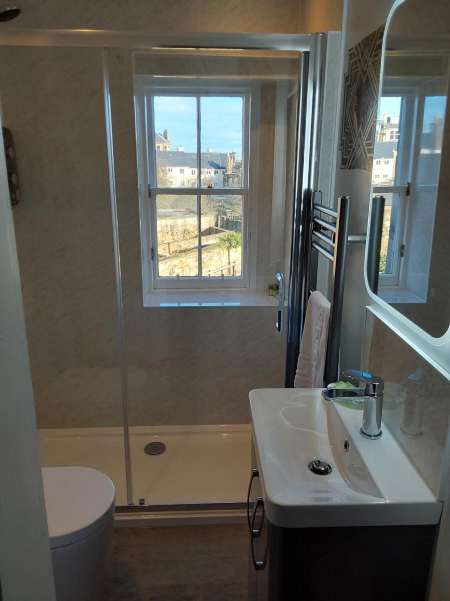East Claremont Guest House Edimburgo Esterno foto